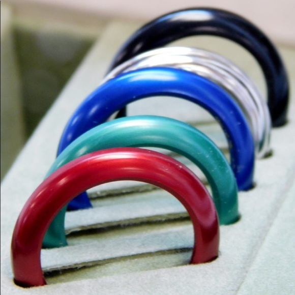 Authentic Gucci Watch Set 5 Colors With box - Picture 5 of 7